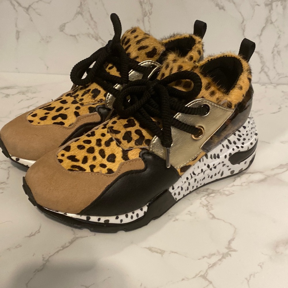 Steve Madden size 6